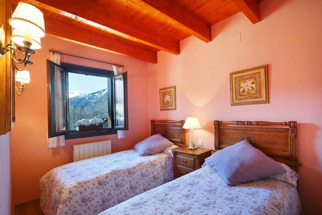 Torres De Vallibierna Benasque Pokój zdjęcie